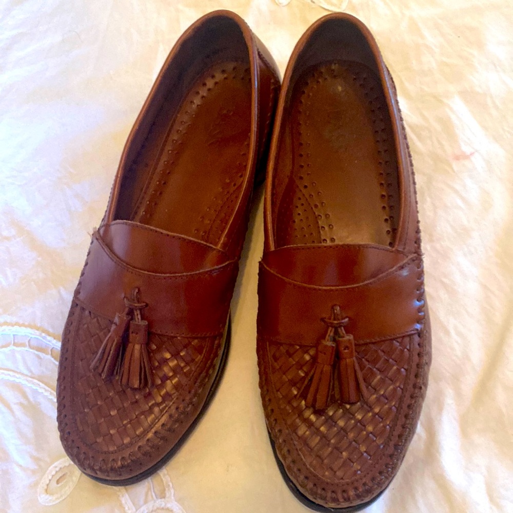 Men’s Bass Tassel Loafers/ size 9.5 m